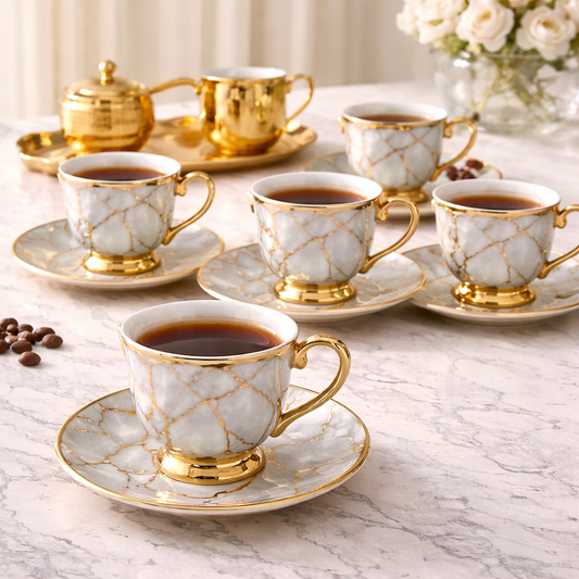 Jogo de Xícaras de Café 12 Peças em Porcelana Branco Marmorizado com Detalhes Dourados | Kit Aurora Marble